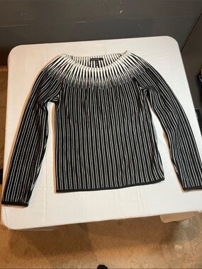 White House Black Market Black and White Vertical Ribbed Knit Top